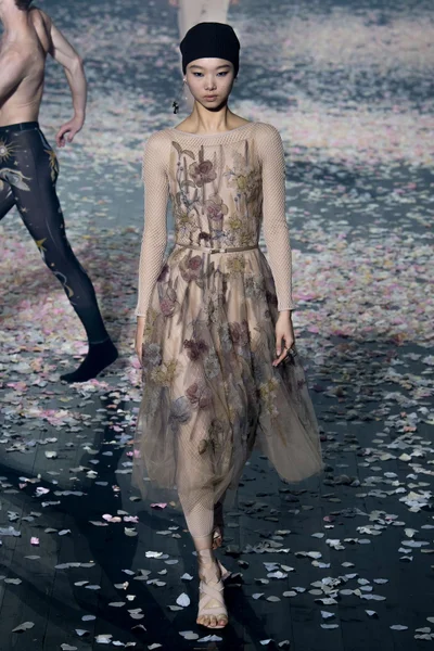 Look 39